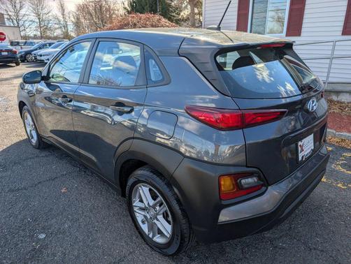 2021 Hyundai KONA SE