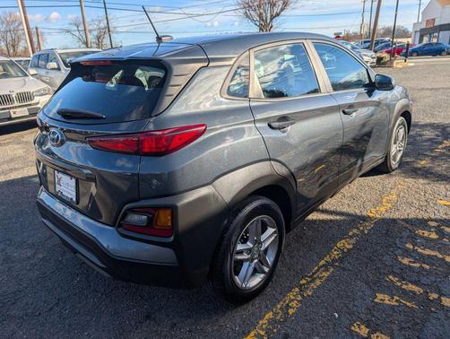 2021 Hyundai KONA SE