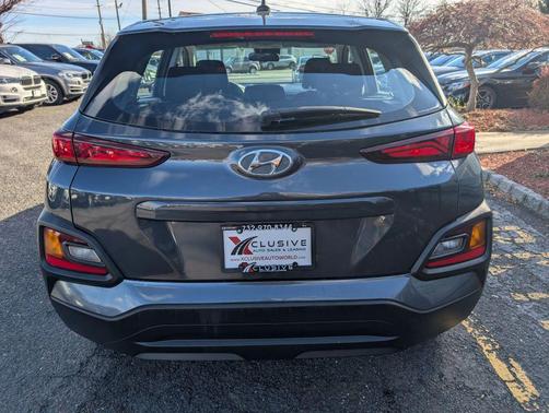 2021 Hyundai KONA SE