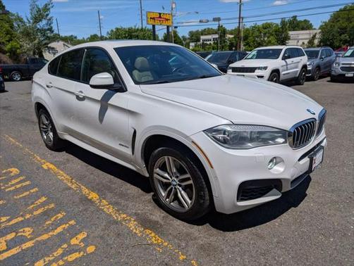 2015 BMW X6 xDrive50i Sport Utility 4D