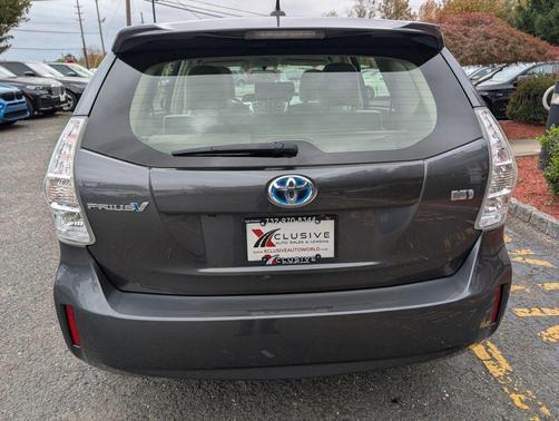 2012 Toyota Prius v Three