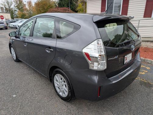 2012 Toyota Prius v Three
