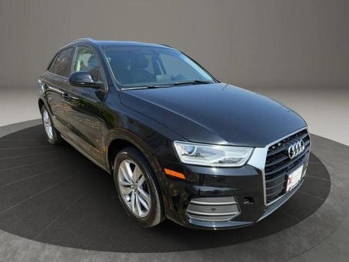Black 2017 Audi Q3 2.0T Premium
