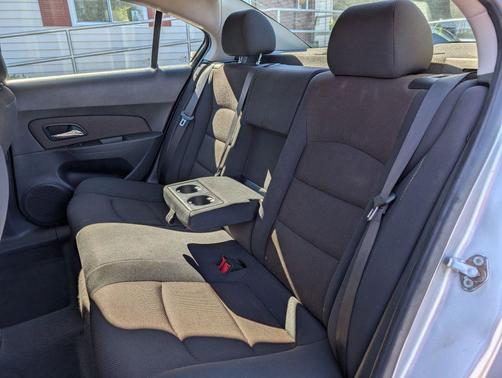 2015 Chevrolet Cruze 1LT