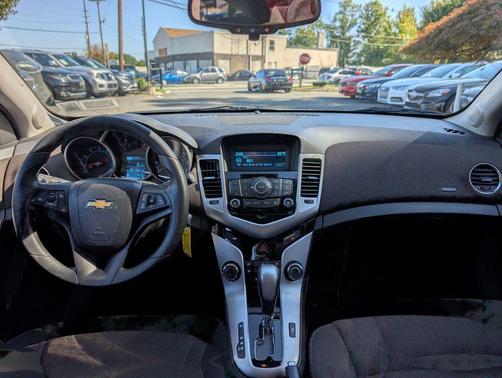 2015 Chevrolet Cruze 1LT
