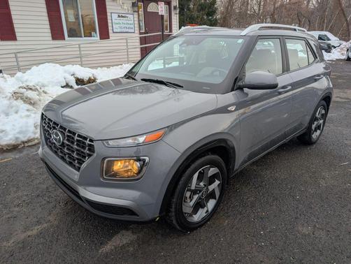 2023 Hyundai VENUE SEL