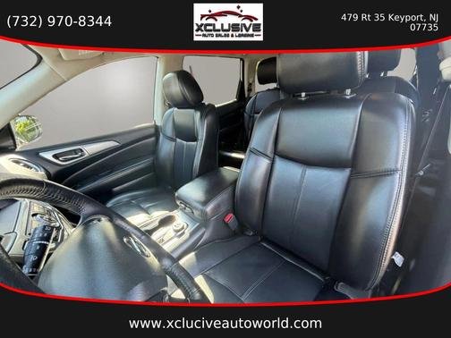 White 2018 Nissan Pathfinder SL