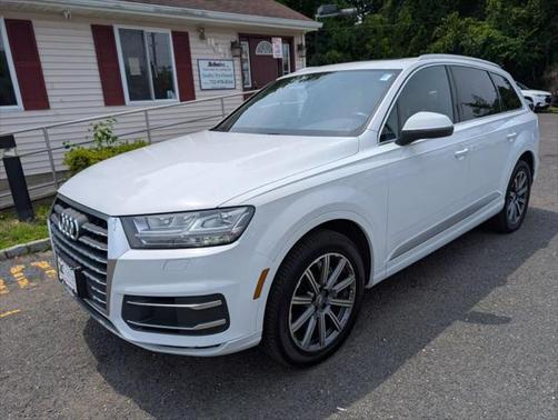 2019 Audi Q7 45 Premium Plus