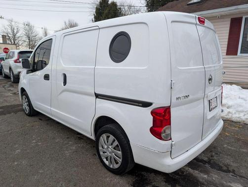 2018 Nissan NV200 SV