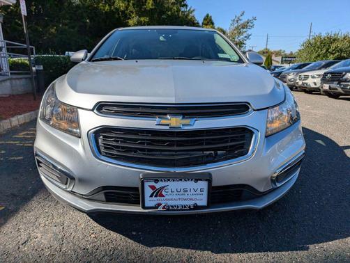 Silver Ice Metallic 2015 Chevrolet Cruze 1LT