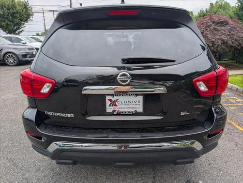 2019 Nissan Pathfinder SL Sport Utility 4D