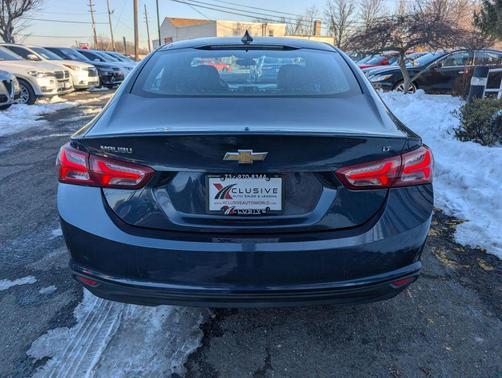 2021 Chevrolet Malibu FWD LT