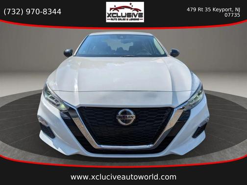 White 2020 Nissan Altima SR FWD