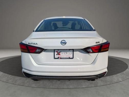 White 2020 Nissan Altima SR FWD