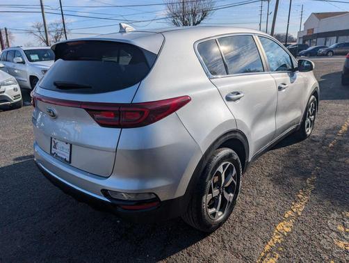 2022 Kia Sportage LX