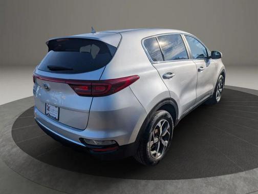 Sparkling Silver 2022 Kia Sportage LX