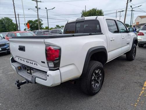 2016 Toyota Tacoma SR
