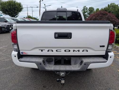 2016 Toyota Tacoma SR