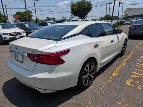 2018 Nissan Maxima SV Sedan 4D
