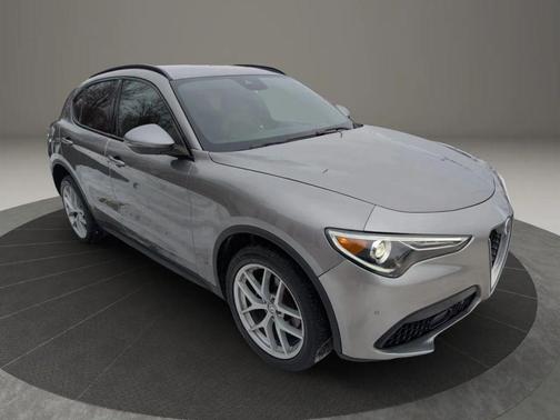 Stromboli Gray Metallic 2018 Alfa Romeo Stelvio Ti Sport