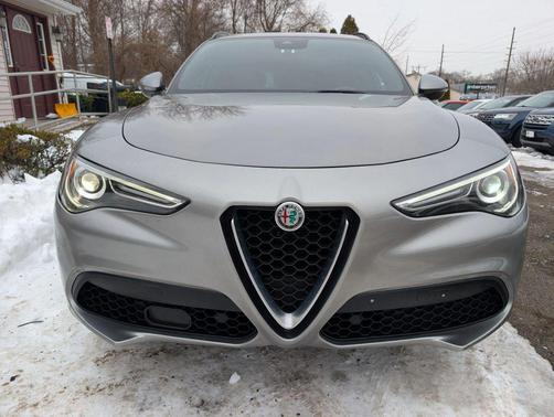 2018 Alfa Romeo Stelvio Ti Sport