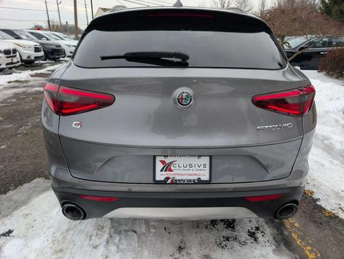 2018 Alfa Romeo Stelvio Ti Sport
