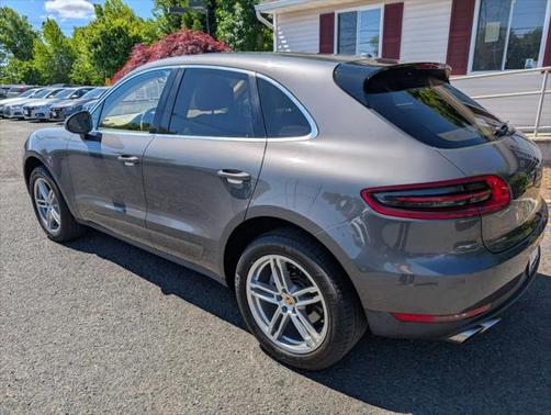 2016 Porsche Macan S Sport Utility 4D