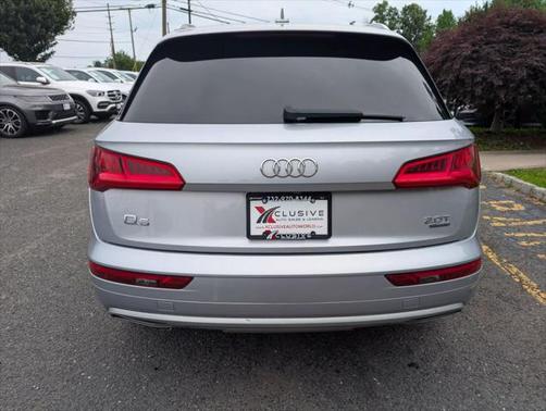 2018 Audi Q5 Premium Sport Utility 4D