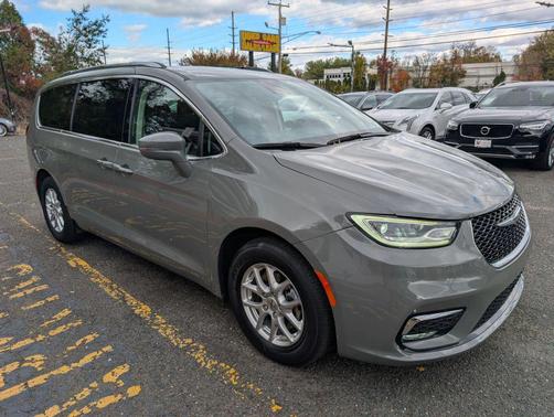 2021 Chrysler Pacifica Touring L