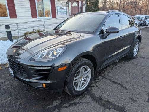 2018 Porsche Macan Sport Edition