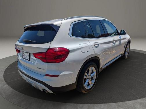 Mineral White Metallic 2019 BMW X3 xDrive30i