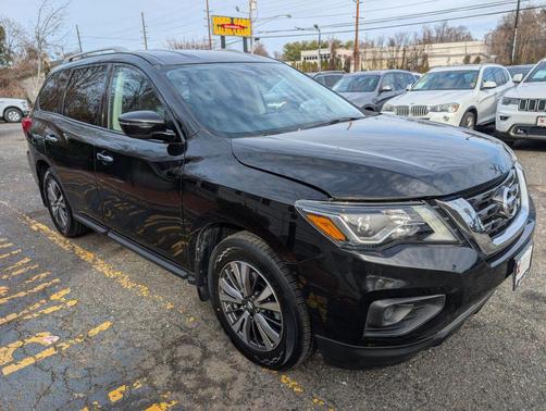 2019 Nissan Pathfinder S