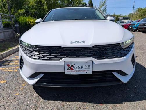 2022 Kia K5 LXS Sedan 4D