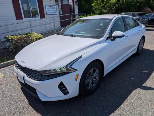 2022 Kia K5 LXS Sedan 4D