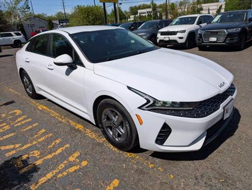 2022 Kia K5 LXS Sedan 4D
