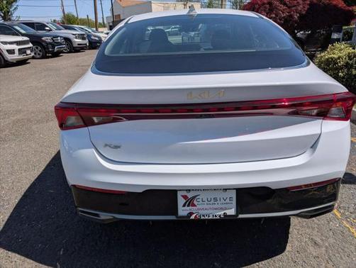 2022 Kia K5 LXS Sedan 4D