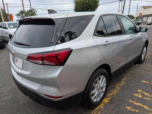 2022 Chevrolet Equinox LS