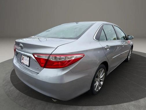 Celestial Silver Metallic 2015 Toyota Camry XLE