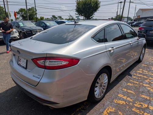 2014 Ford Fusion Hybrid SE