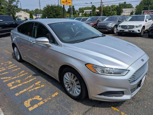 2014 Ford Fusion Hybrid SE