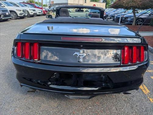 2015 Ford Mustang V6