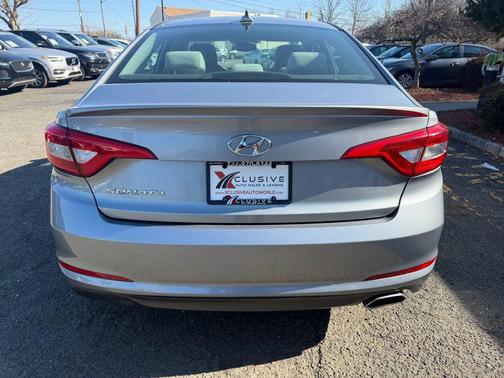 2016 Hyundai SONATA SE