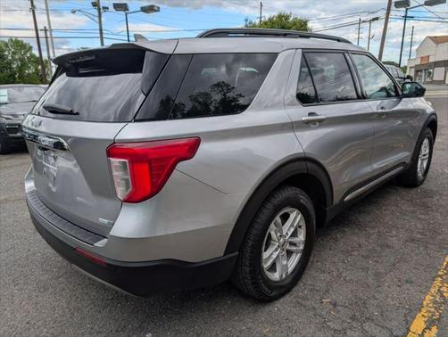 2020 Ford Explorer XLT Sport Utility 4D
