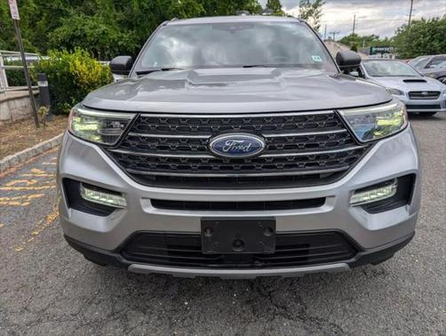 2020 Ford Explorer XLT Sport Utility 4D