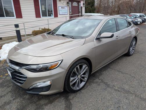 2022 Chevrolet Malibu FWD LT