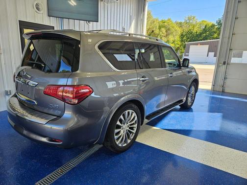 2016 INFINITI QX80 Base
