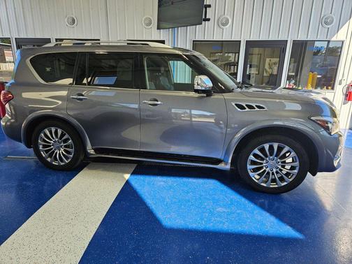 2016 INFINITI QX80 Base