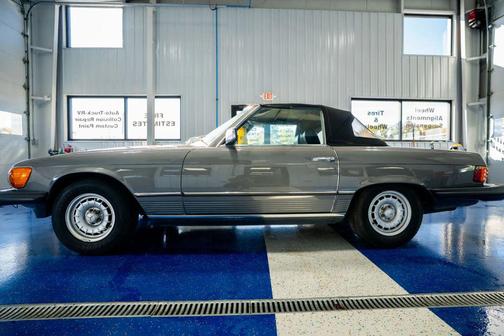 1982 Mercedes-Benz 380SL SL 2D Coupe Roadster