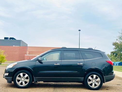 2012 Chevrolet Traverse LT