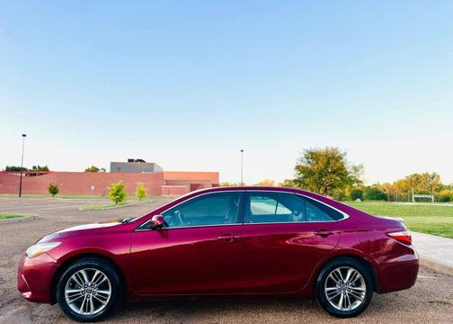 2016 Toyota Camry SE